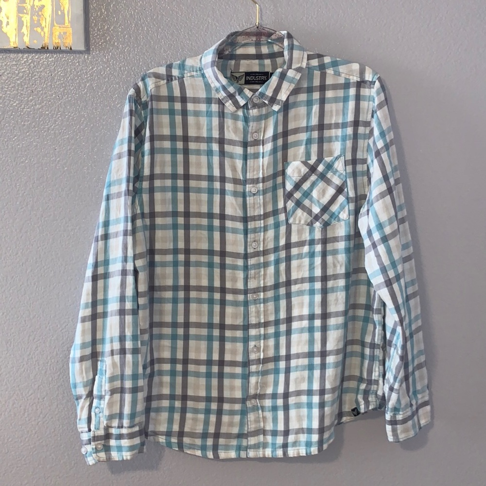 Industry plaid men’s large comfy long sleeve button Down shirt